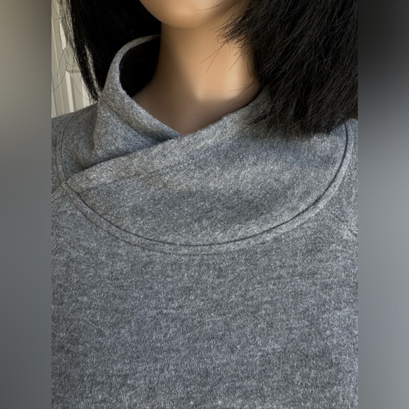 Calvin Klein Grey Cotton Sweatshirt - Picture 4 of 8